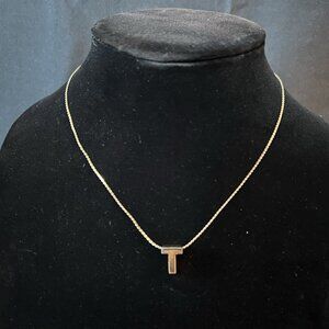 Vintage Avon Necklace Gold Tone Letter “ T “ Pendant Initial Jewelry Sz 18”